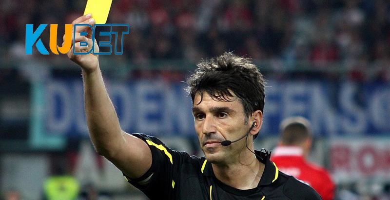 Hướng dẫn cách tính và đặt cược kèo thẻ phạt cơ bản